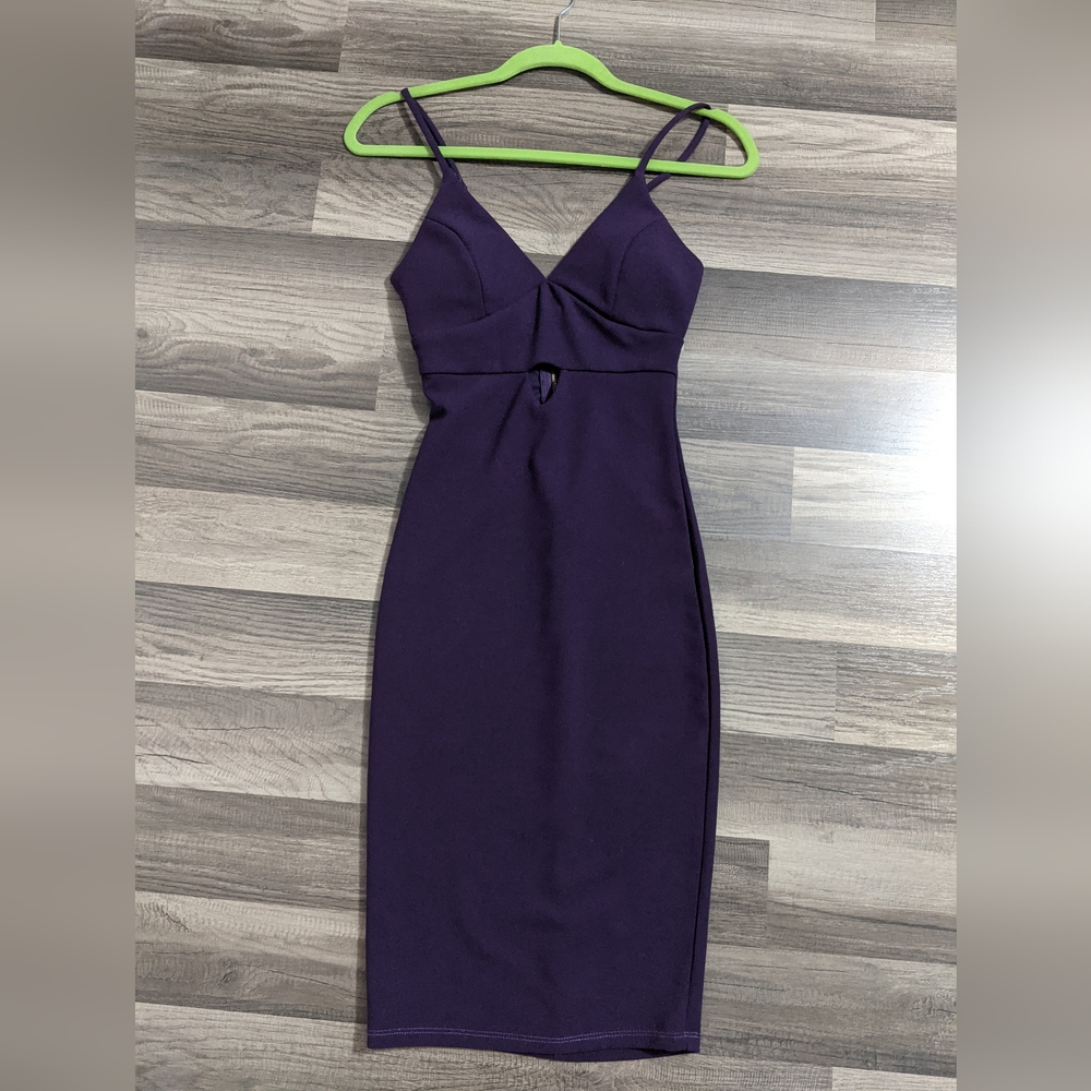 #.  NWT Joe & Elle Purple Midi Spaghetti Strap V neck dress. Size: XSmall